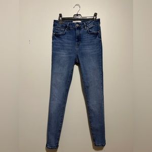 Primark High rise blue Skinny jeans US size 6 & UK size 10